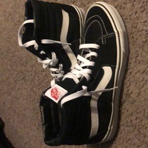 New Only worn once  Vans Black and white